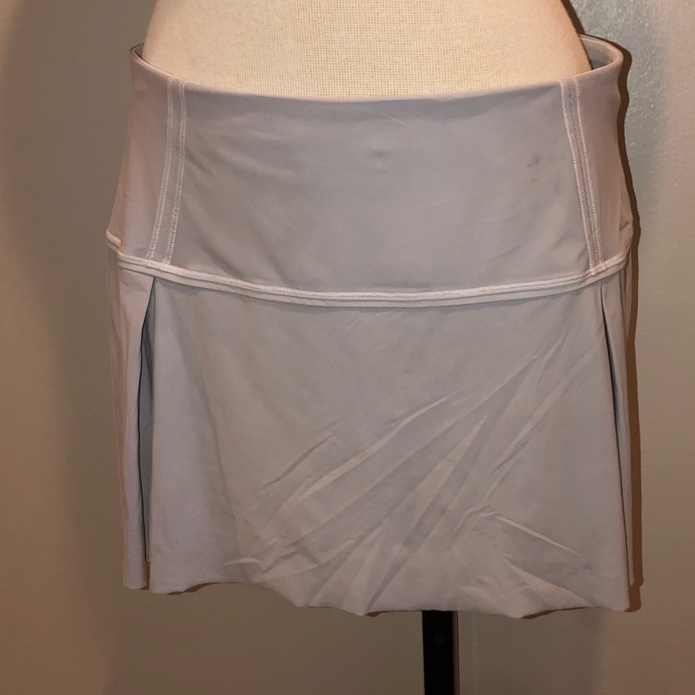 Lululemon, Size 10, White, “Lost in Pace” Skirt